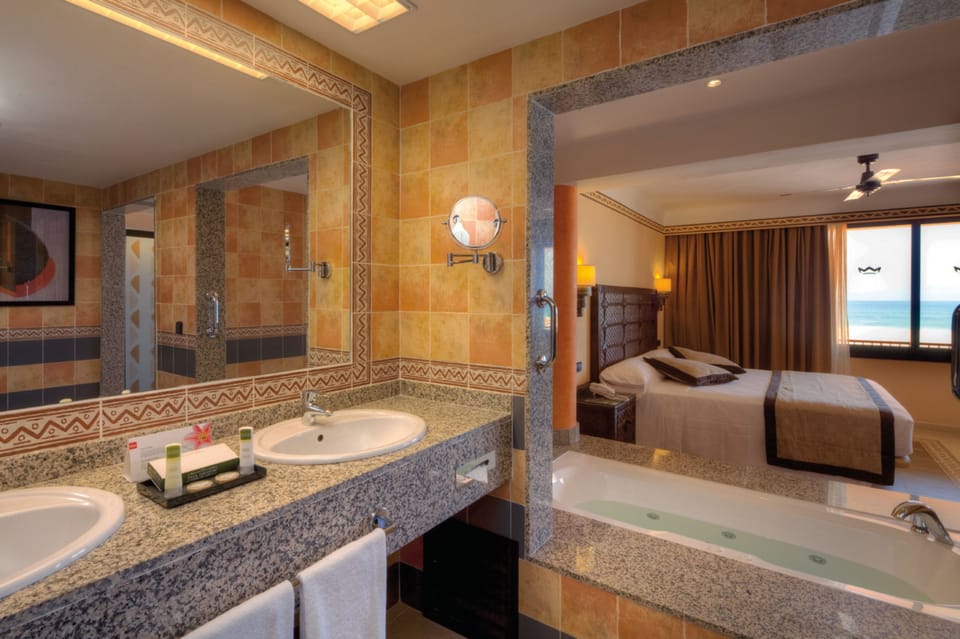 Eco-friendly toiletries, hair dryer, towels