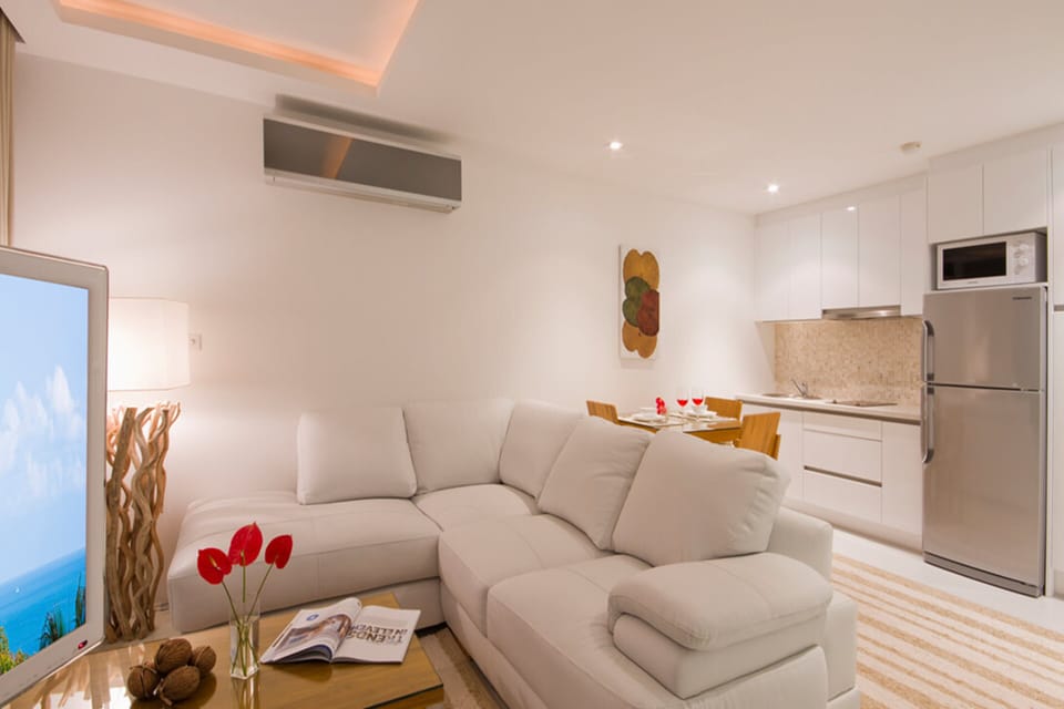 Suite, 1 Bedroom (Ocean View) | 1 bedroom, premium bedding, Select Comfort beds, minibar