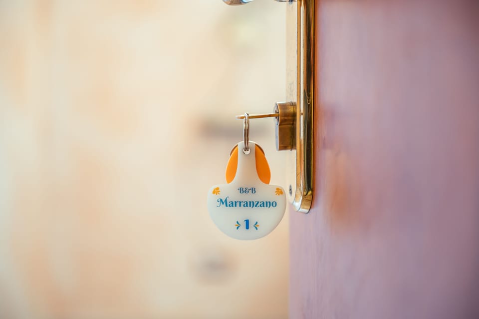 Classic Double Room, Balcony | Minibar, individually decorated, individually furnished, desk