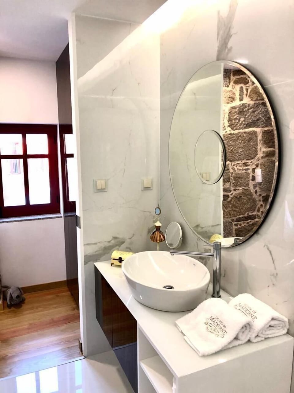 Santa Eufémia | Bathroom sink
