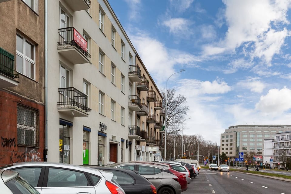Enjoy the convenience of staying in a well-connected area with public transport nearby.
