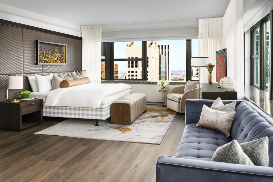 Premium bedding, in-room safe, desk, laptop workspace
