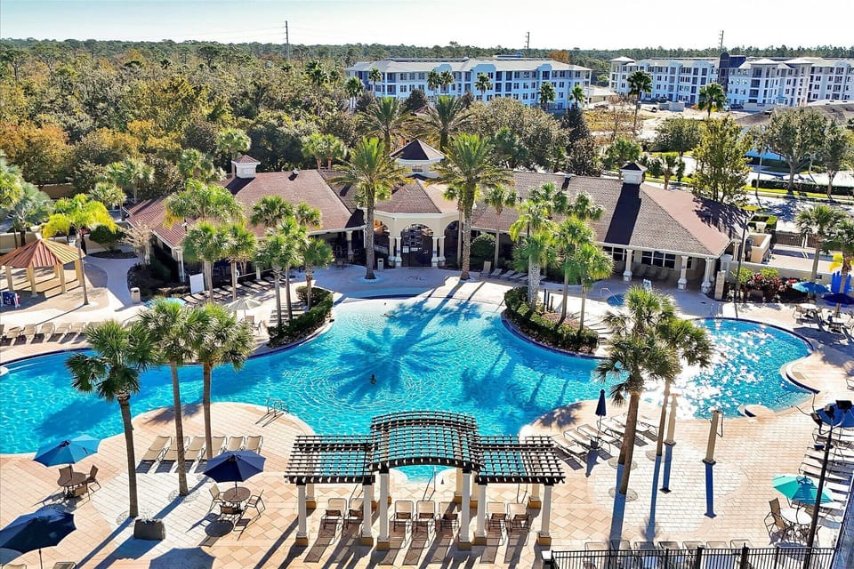 Large lagoon style pool for guests to enjoy.