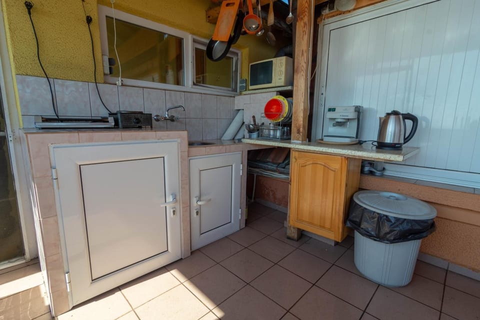 Fridge, electric kettle