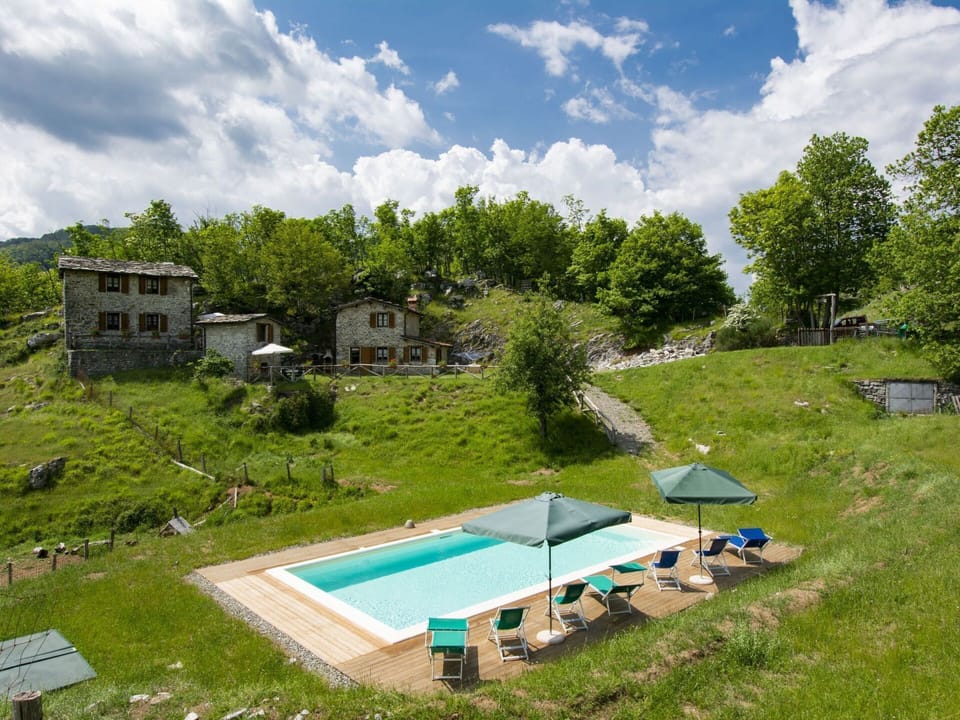 Cloud, Sky, Property, Plant, Swimming Pool, Tree, Outdoor Furniture, Land Lot, Building, Shade