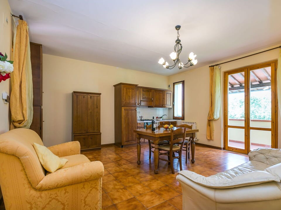 Table, Furniture, Property, Picture Frame, Couch, Wood, Interior Design, Floor, Building, Flooring