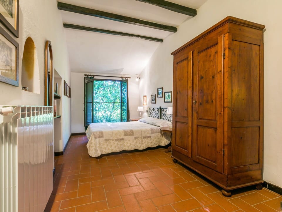Furniture, Cabinetry, Property, Building, Drawer, Wood, Picture Frame, Interior Design, Comfort