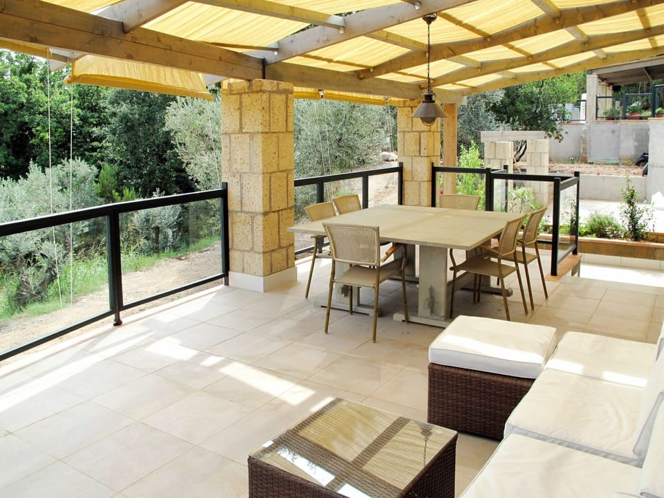Table, Plant, Property, Furniture, Shade, Outdoor Furniture, Outdoor Table, Interior Design, Wood, Floor