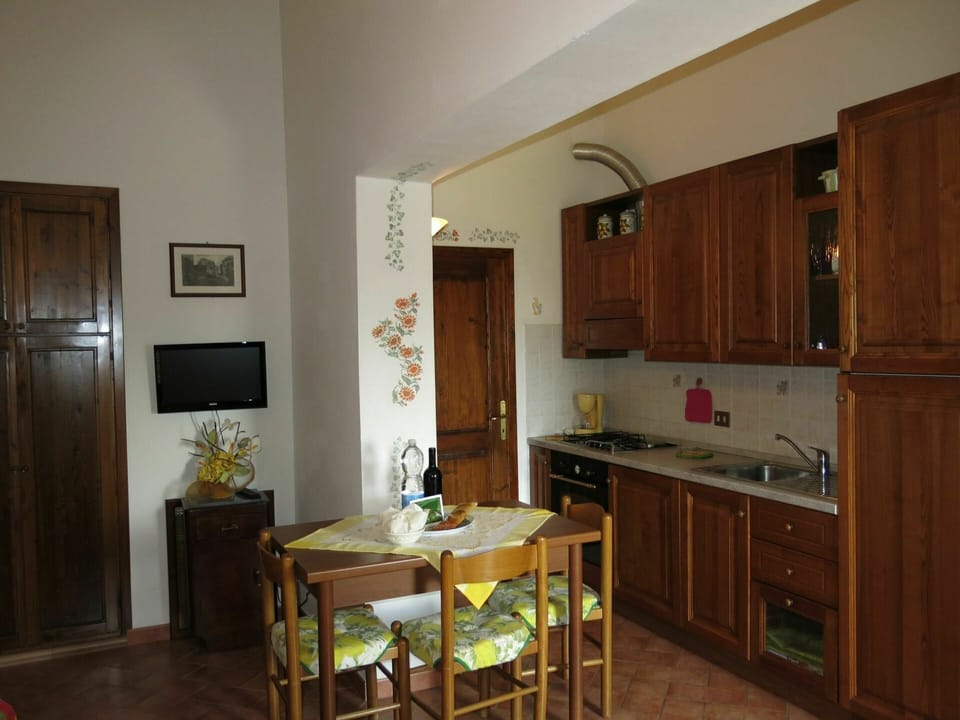 Room, Furniture, Property, Cabinetry, Building, Kitchen, Countertop, Interior Design, Floor, House