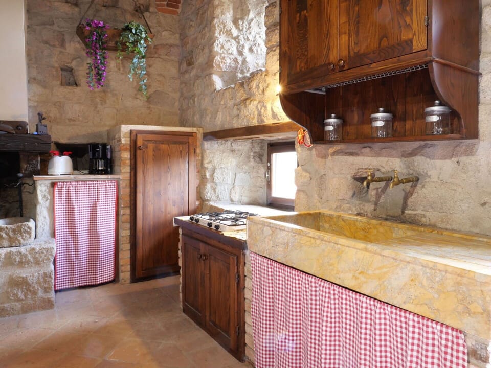 Cabinetry, Furniture, Property, Countertop, Wood, Kitchen, Architecture, Interior Design, Flooring, Floor