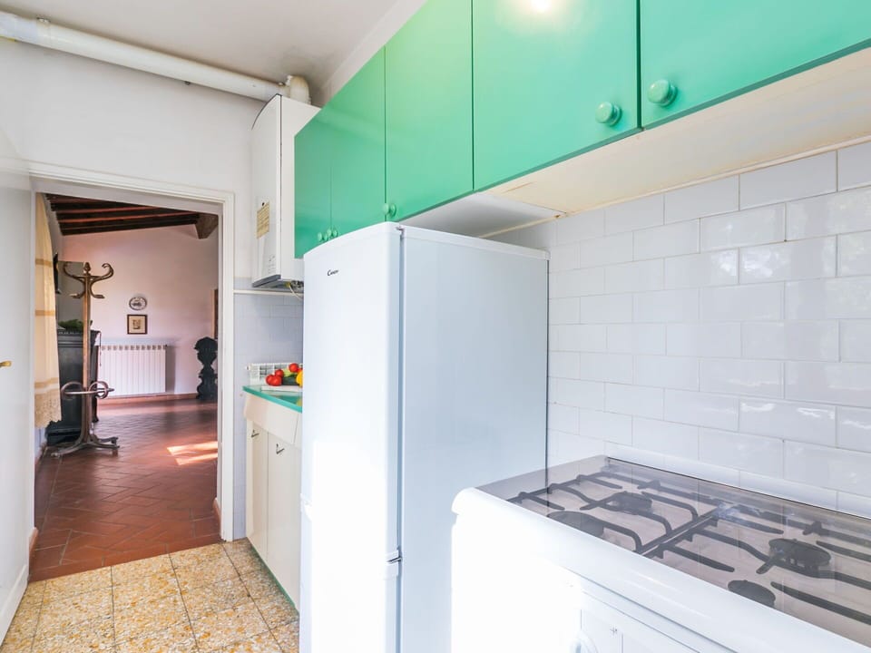 Property, Cabinetry, Building, Gas Stove, Kitchen Appliance, Cooktop, Kitchen Stove, Kitchen, House, Stove