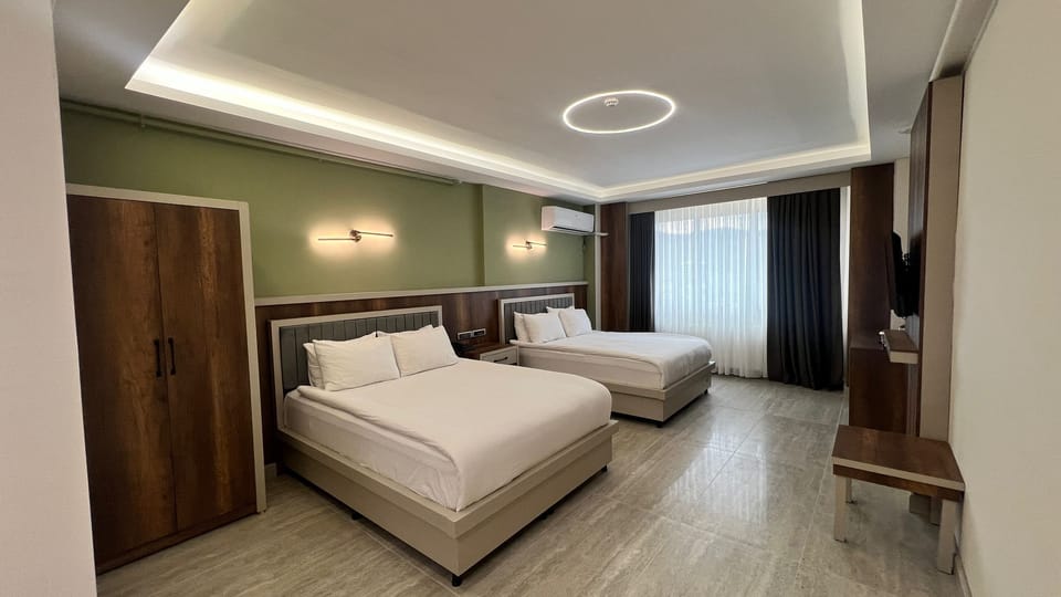 Superior Room | Laptop workspace, free WiFi, bed sheets