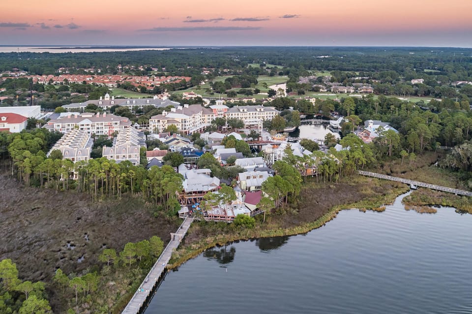 Baytowne has all the shops and dinning you need
