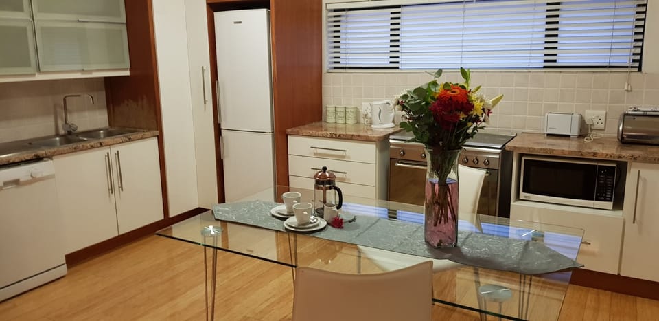Deluxe Loft, 2 Bedrooms | Private kitchen | Fridge, microwave, oven, stovetop