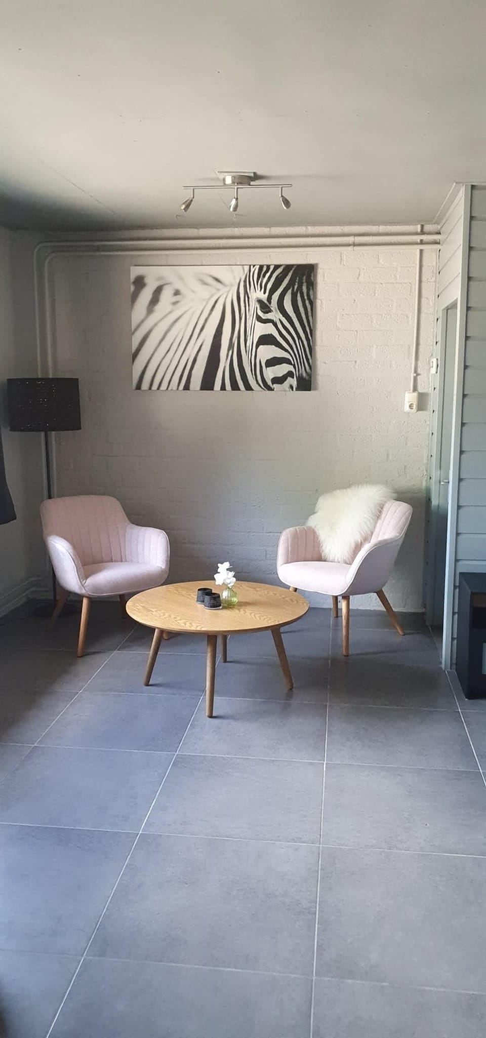 Comfort Studio, 1 Queen Bed, Non Smoking, Ground Floor | Premium bedding, minibar, in-room safe, individually furnished
