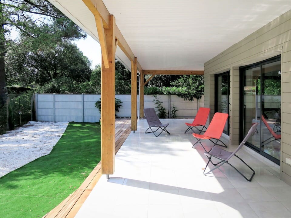 Property, House, Building, Real Estate, Home, Architecture, Room, Interior Design, Backyard, Porch