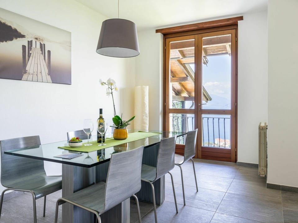 Room, Furniture, Property, Interior Design, Dining Room, Table, Building, Floor, House, Yellow