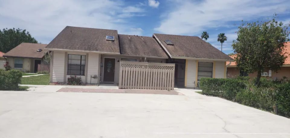 House Located at the right