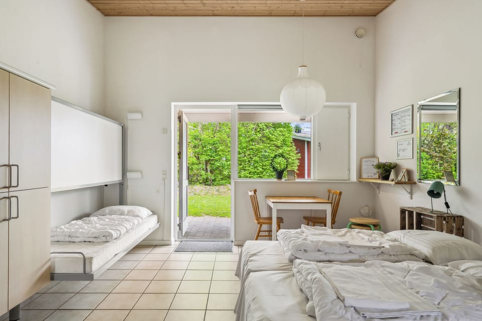 Family Room (6 person) | Iron/ironing board, free WiFi, bed sheets
