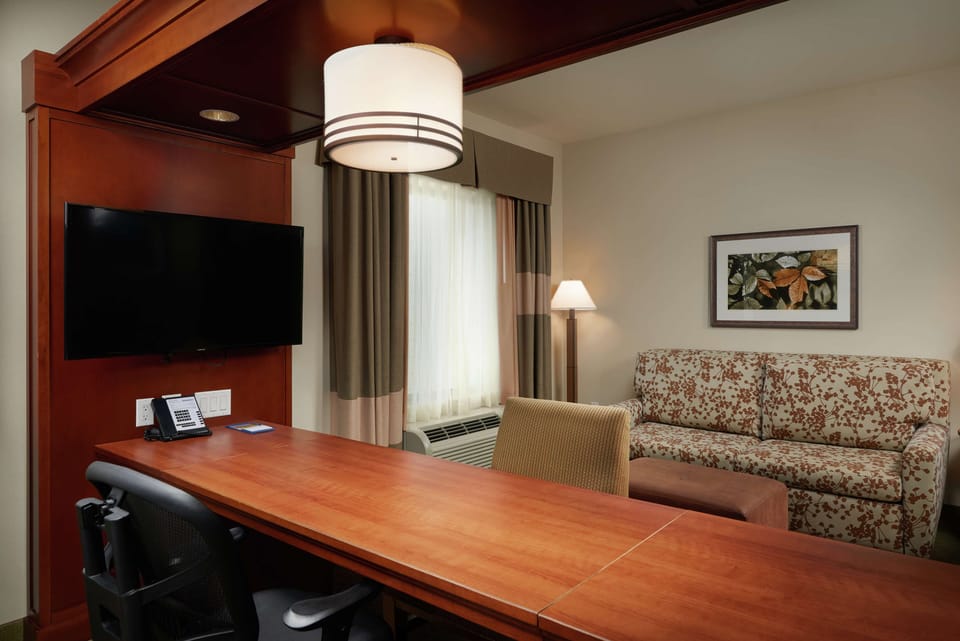 Room | In-room safe, desk, laptop workspace, iron/ironing board