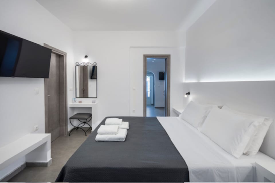 Comfort Apartment | In-room safe, iron/ironing board, free WiFi, bed sheets