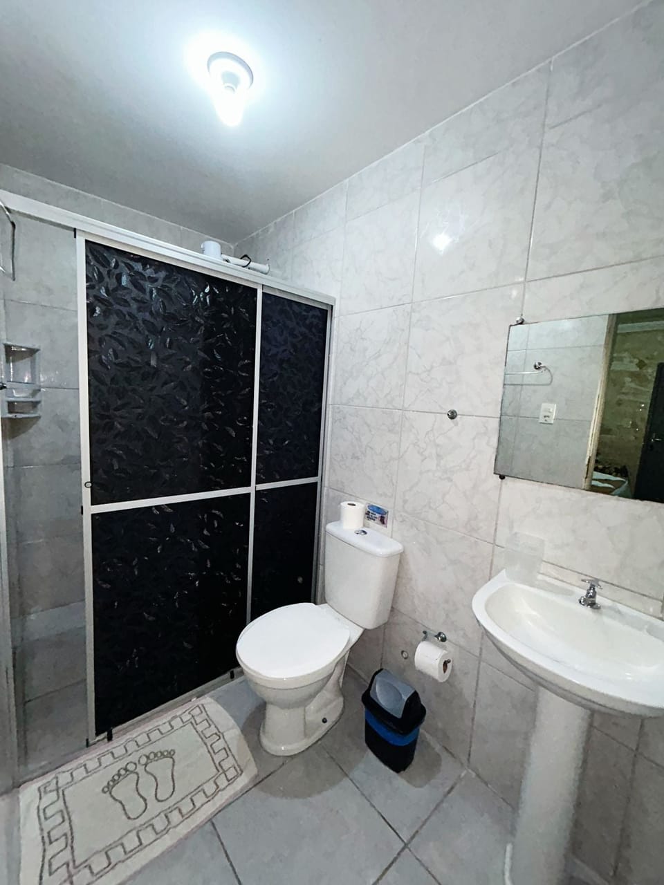 Standard Triple Room | Bathroom | Shower, towels, soap, toilet paper