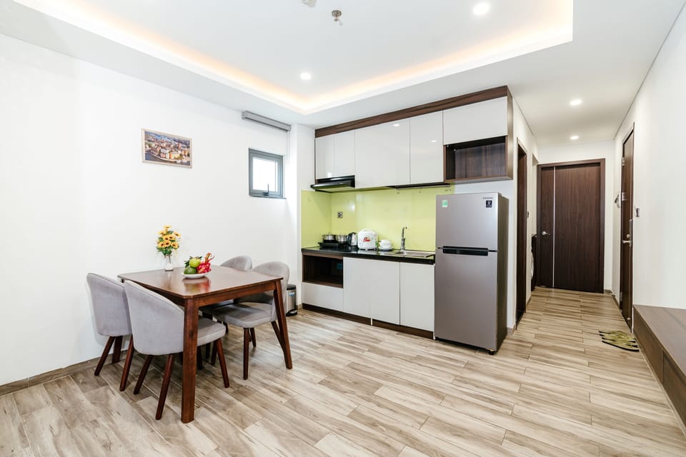 Luxury Apartment, 2 Bedrooms | Living area | 42-inch TV with satellite channels
