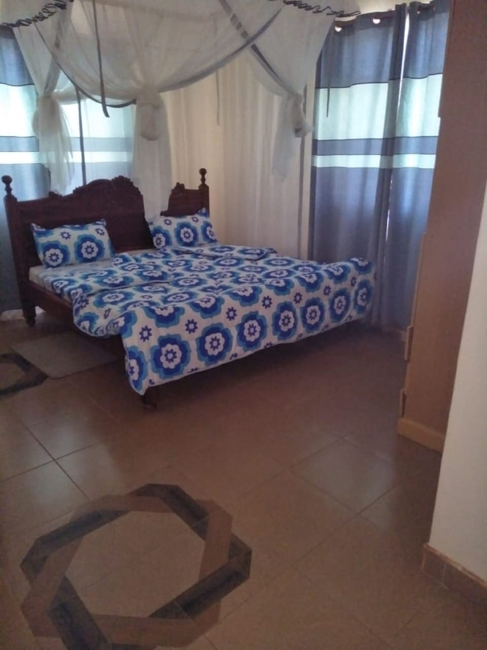Deluxe Room | Desk, blackout drapes, free WiFi, bed sheets