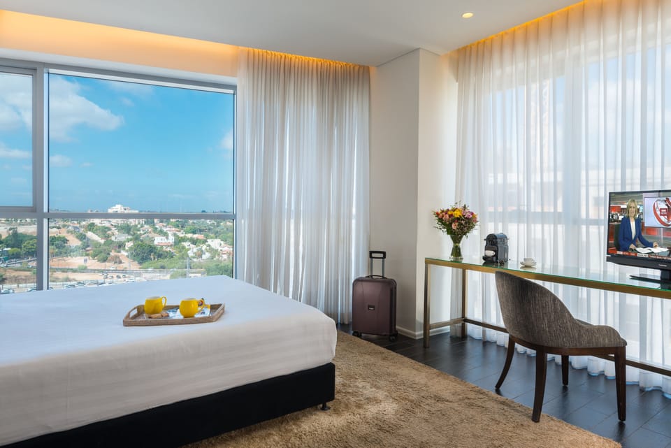 Club Room | View from room
