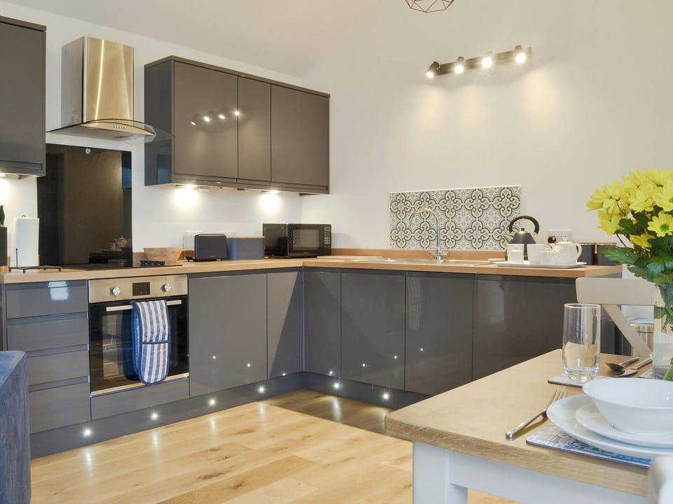 Well equipped kitchen | Fig Tree Cottage, Pancrasweek, near Bude