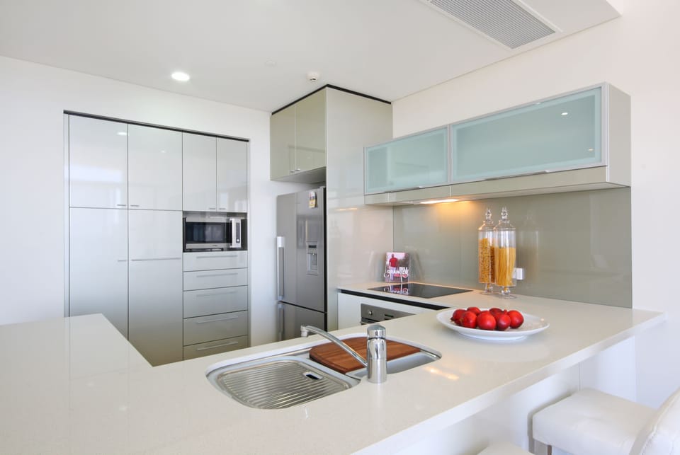 Penthouse - Three Bedroom | Private kitchen | Coffee/tea maker, fridge, microwave, oven