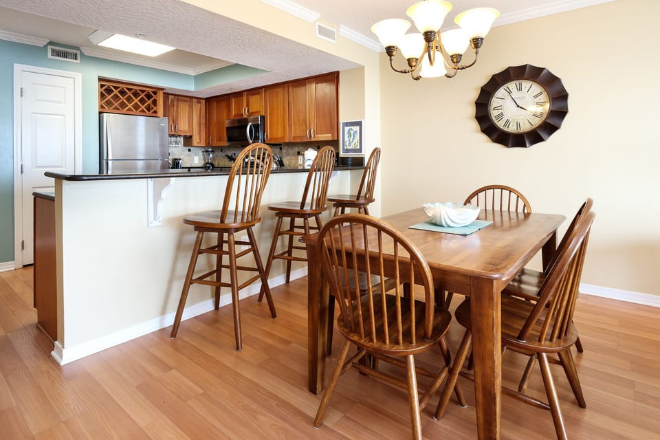 Condo | Private kitchen