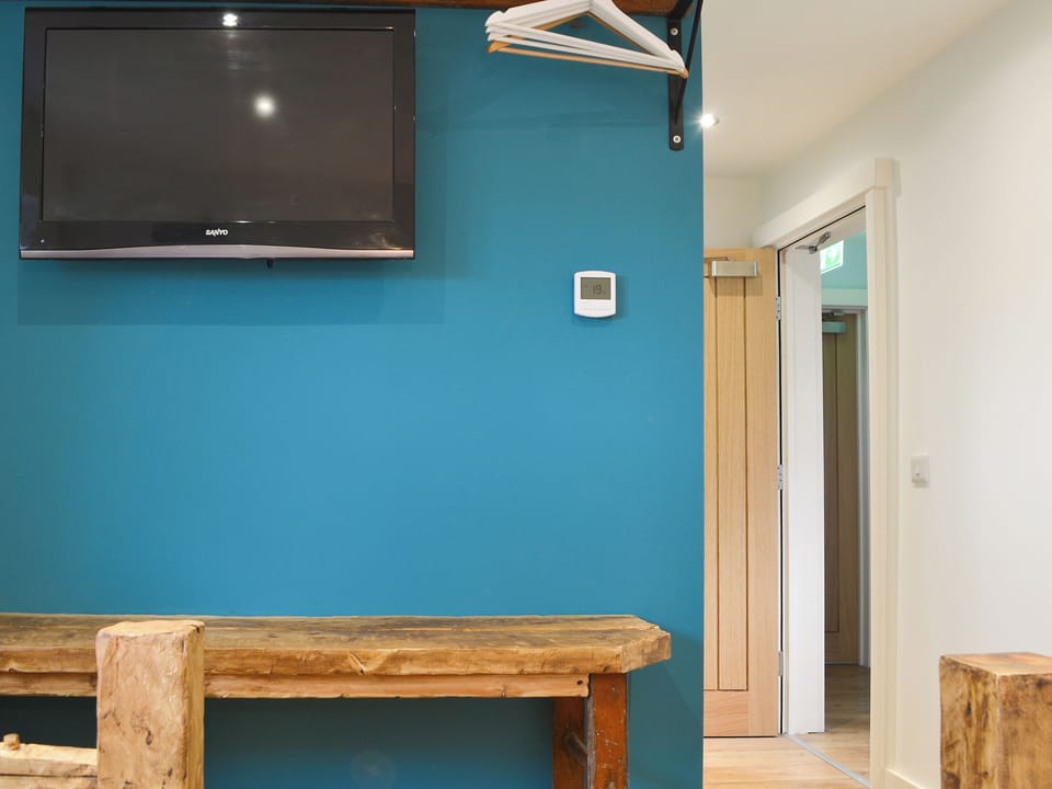 Twin bedroom | &rsquo;Ow Do - Dringhoe Hall Cottages - Dringhoe Hall Cottages, Driffield, near Bridlington