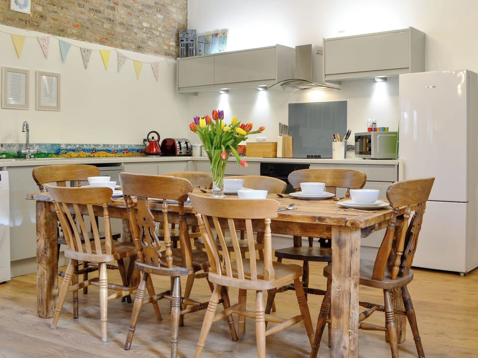 Delightful dining area | &rsquo;Ow Do - Dringhoe Hall Cottages - Dringhoe Hall Cottages, Driffield, near Bridlington