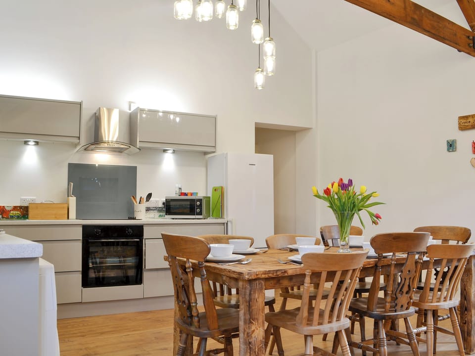 Attractive kitchen/ dining area | &rsquo;Ow Do - Dringhoe Hall Cottages - Dringhoe Hall Cottages, Driffield, near Bridlington