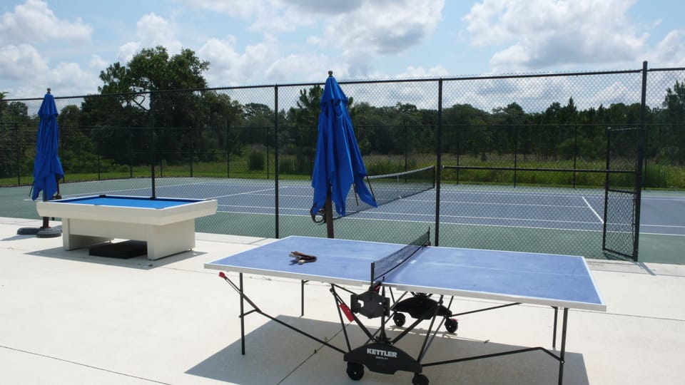 Clubhouse tennis / pool 