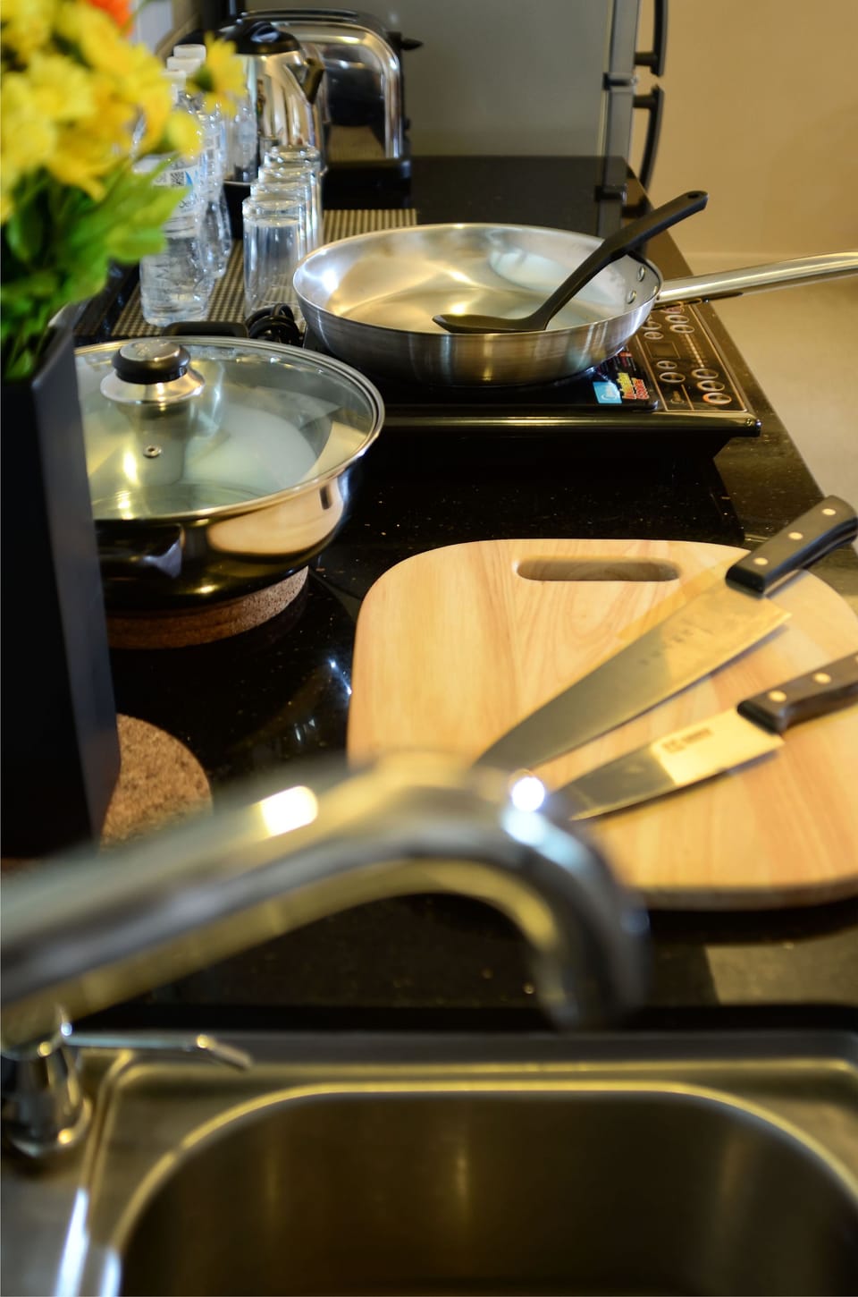 Executive Two Bedroom Apartment With Study Room | Private kitchen | Fridge, coffee/tea maker