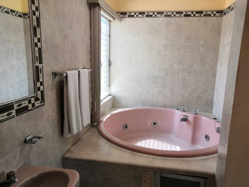 Junior Suite, Jetted Tub | Jetted tub