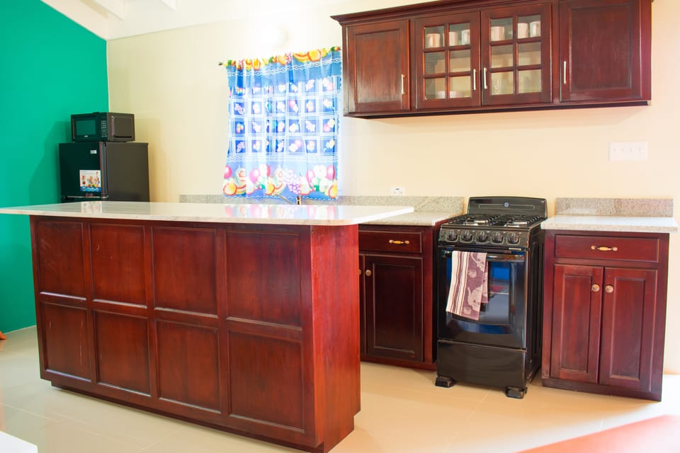 Exclusive Studio Suite, 1 Bedroom, Garden View, Ground Floor | Egyptian cotton sheets, premium bedding, pillowtop beds