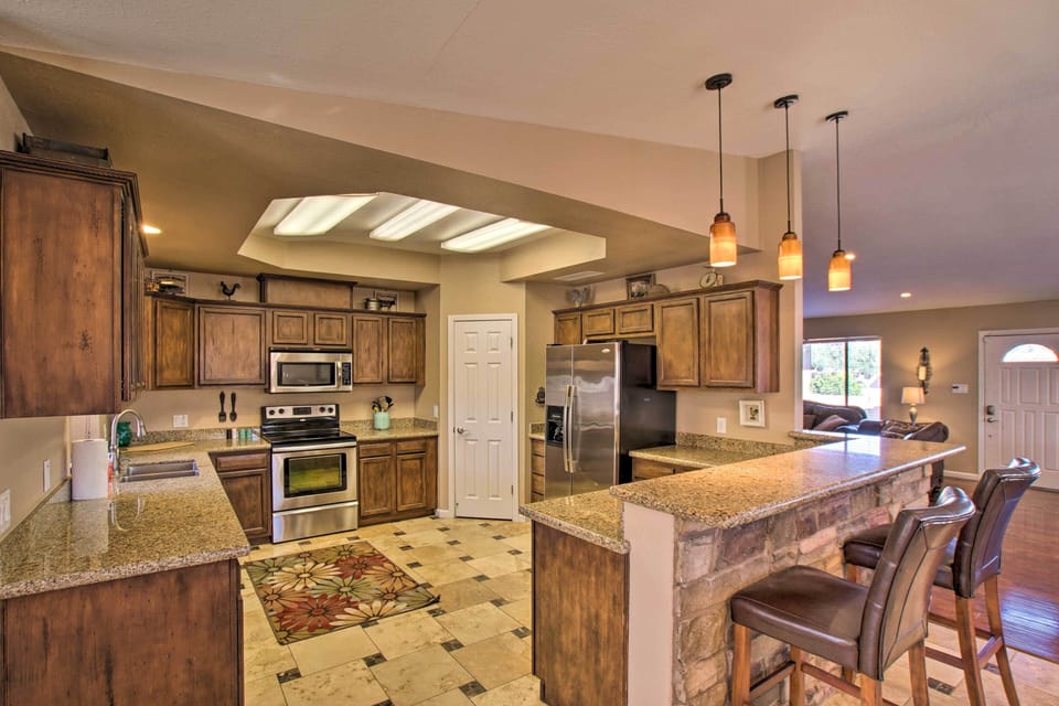 Kitchen | Fully Equipped