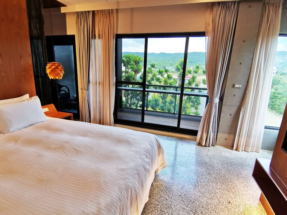 Deluxe Double Room (Street View) | Free minibar, desk, blackout drapes, free WiFi