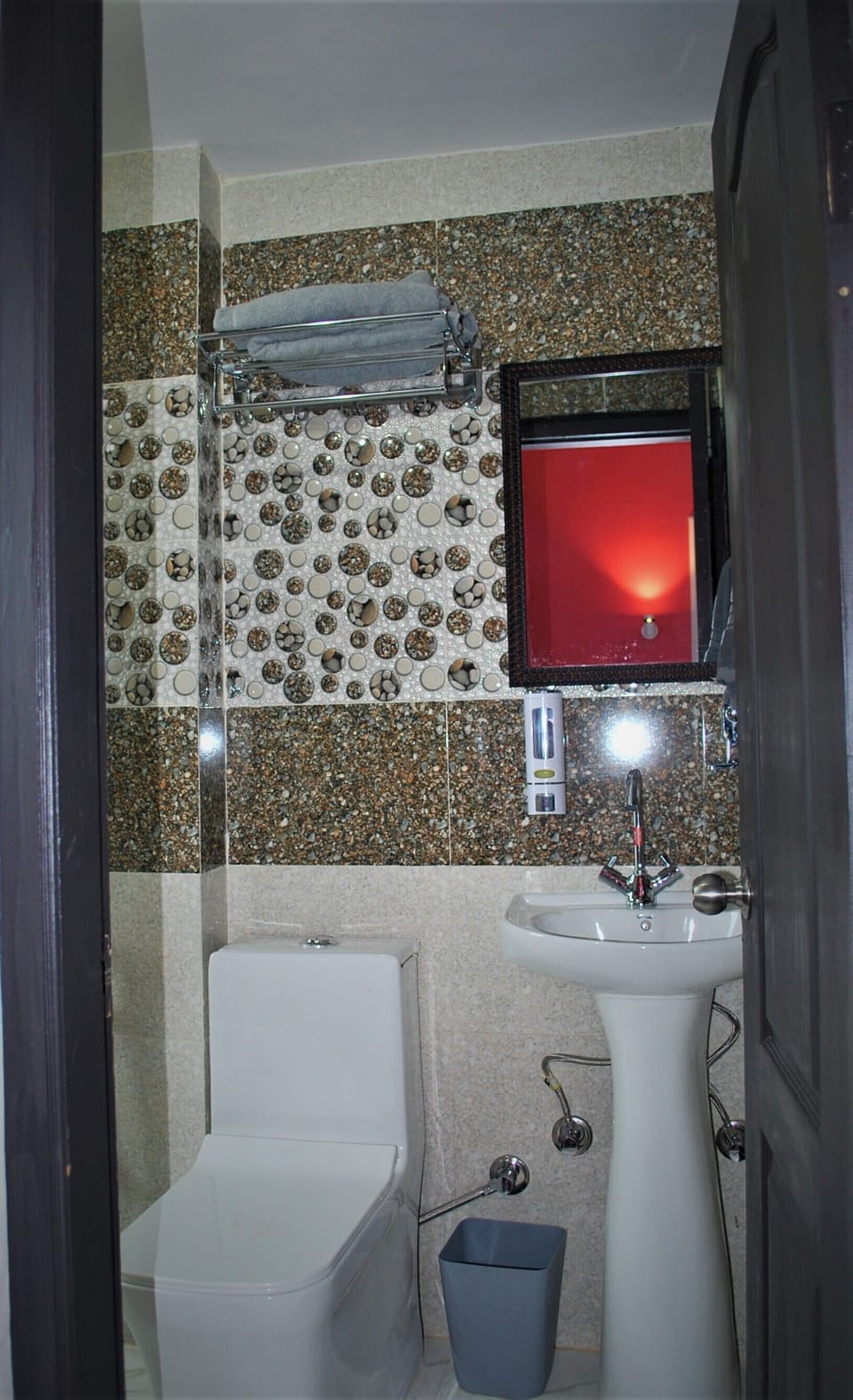 Shower, towels
