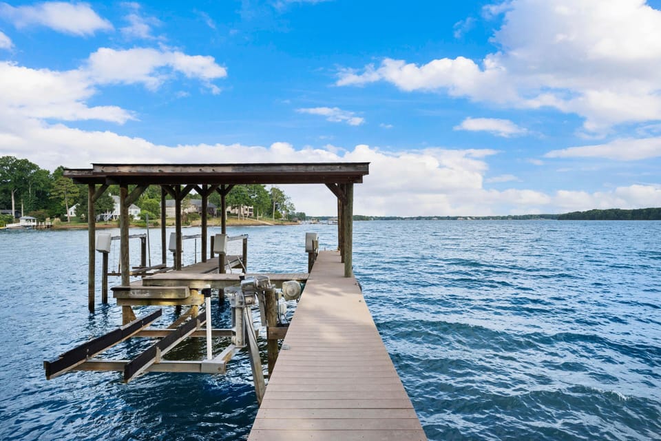 House, Multiple Beds (Lake Norman Getaway) | Miscellaneous