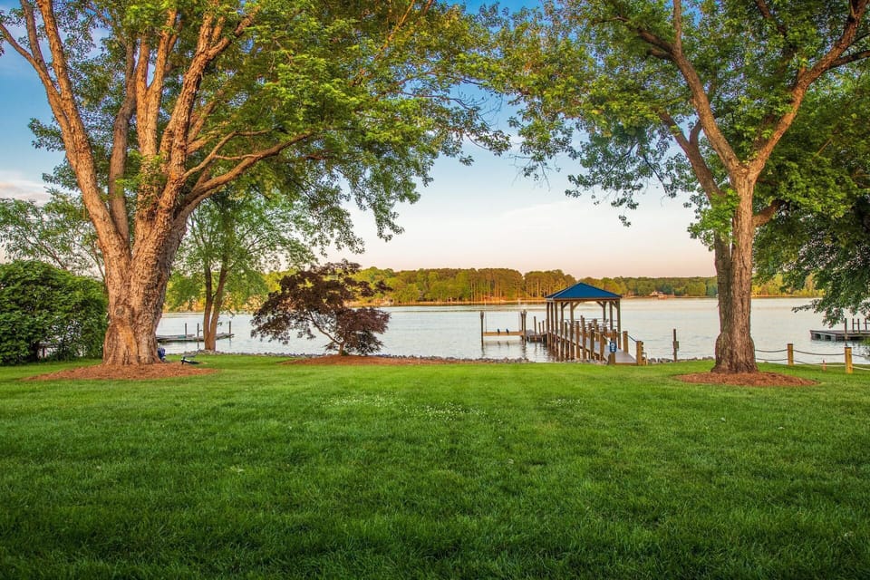 House, Multiple Beds (Southern Sunrise) | Property grounds