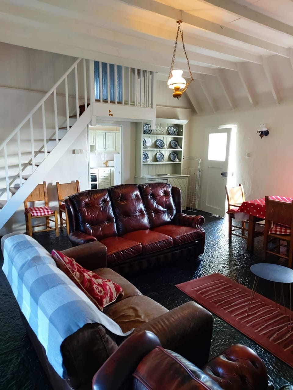 Cottage | Living room | LCD TV, fireplace