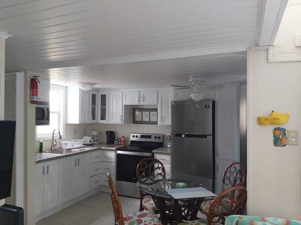 Deluxe Villa, Non Smoking, Ocean View (Spiral staircase) | Private kitchen | Full-size fridge, microwave, oven, stovetop