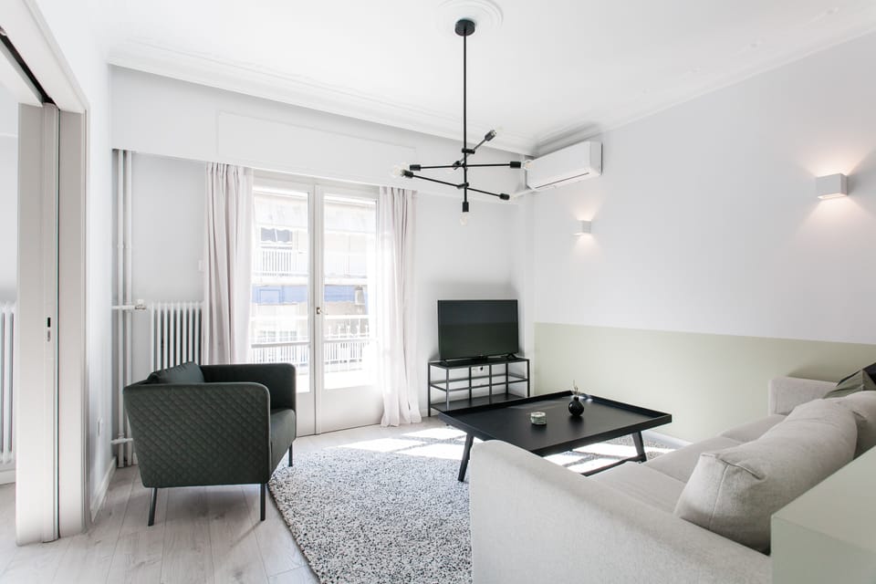 Apartment, 2 Bedrooms | Living room | 43-inch Smart TV with satellite channels, TV, Netflix