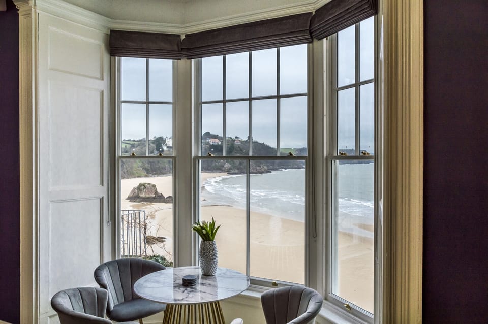 Apartment (2 Bedrooms) | Beach/ocean view