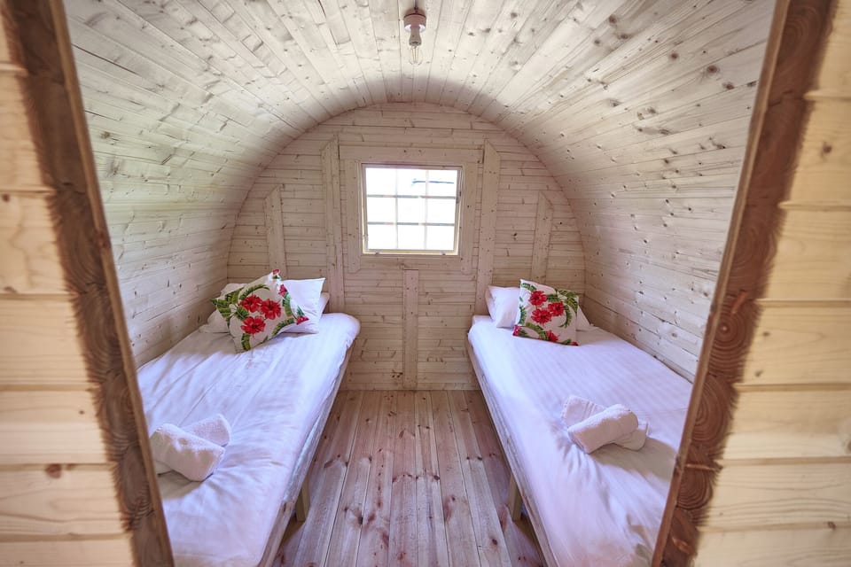 Luxury Cabin, Shared Bathroom (Bracken Barn) | 1 bedroom