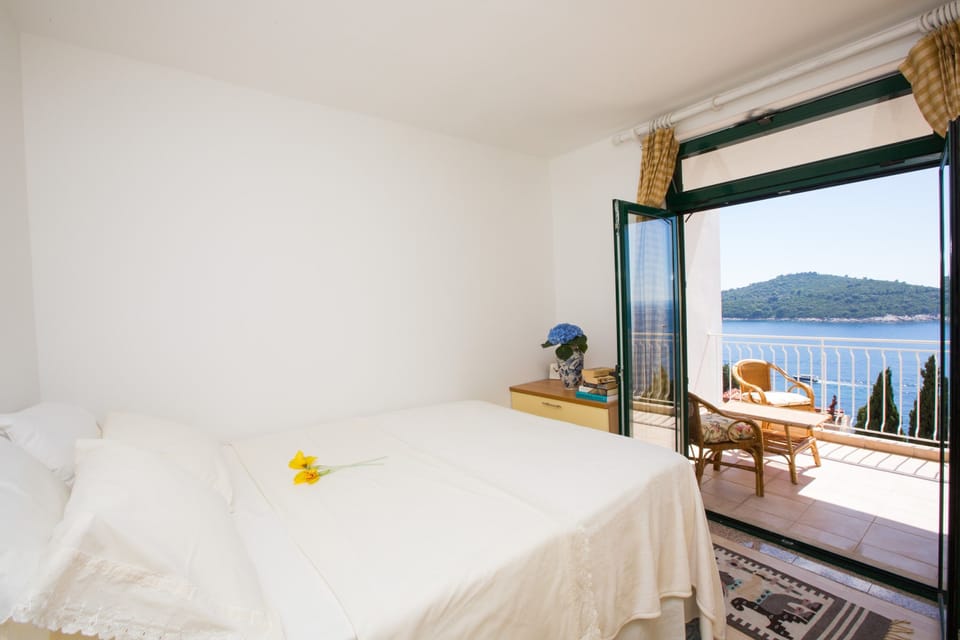 Comfort Apartment, Sea View | Beach/ocean view